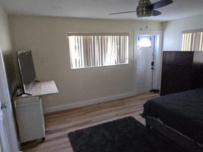 5101 SW 24th St, West Park FL 33023