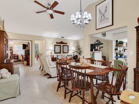 5707 Parkwalk Circle E, Boynton Beach FL 33472