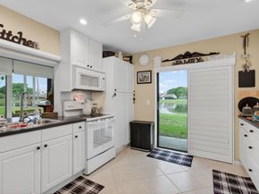 5707 Parkwalk Circle E, Boynton Beach FL 33472