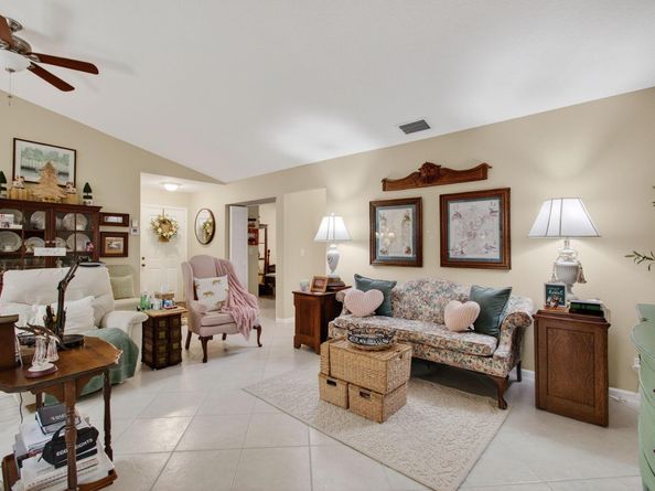 5707 Parkwalk Circle E, Boynton Beach FL 33472