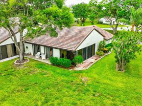 5707 Parkwalk Circle E, Boynton Beach FL 33472