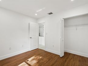 1811 SW 124th Way, Miramar FL 33027