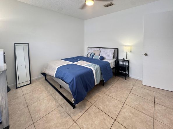 151 SW 15th St, Pompano Beach FL 33060