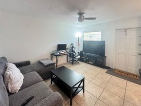 151 SW 15th St, Pompano Beach FL 33060