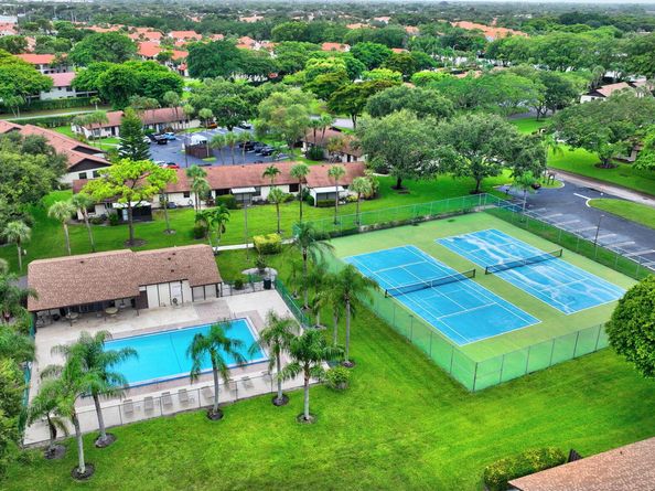 73 Via De Casas Norte, Boynton Beach FL 33426