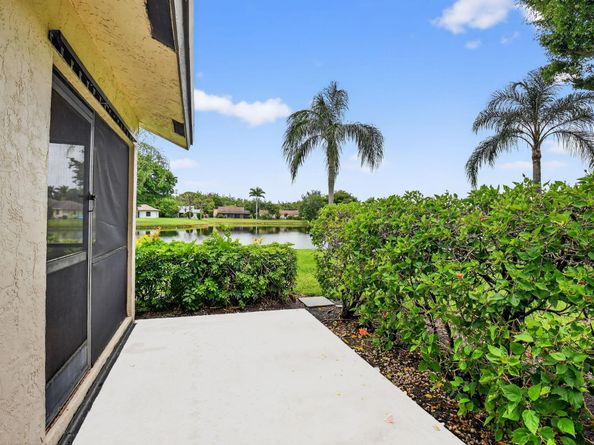 73 Via De Casas Norte, Boynton Beach FL 33426