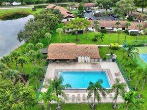73 Via De Casas Norte, Boynton Beach FL 33426