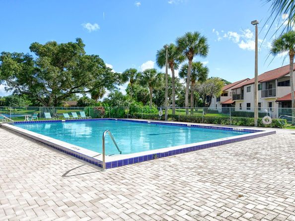 73 Via De Casas Norte, Boynton Beach FL 33426