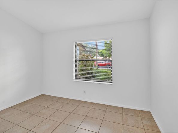 73 Via De Casas Norte, Boynton Beach FL 33426