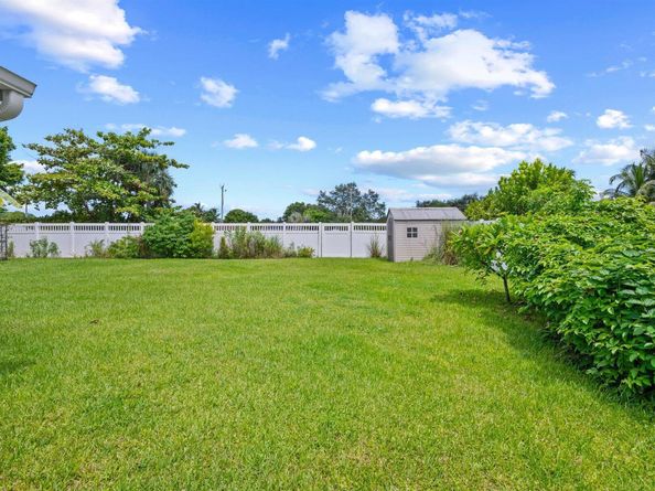 1172 Grandview Circle, Royal Palm Beach FL 33411