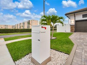 238 SE 2nd Ter, Dania Beach FL 33004