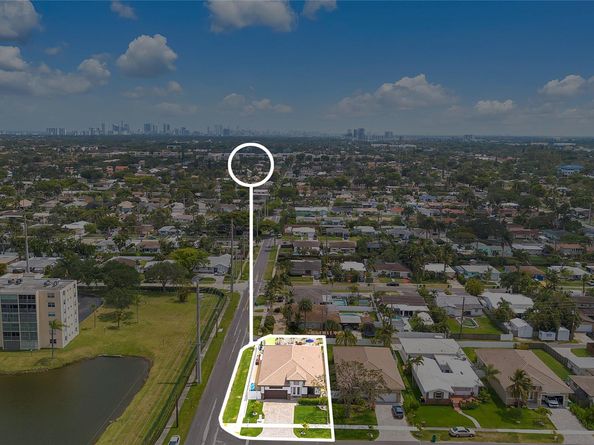 238 SE 2nd Ter, Dania Beach FL 33004