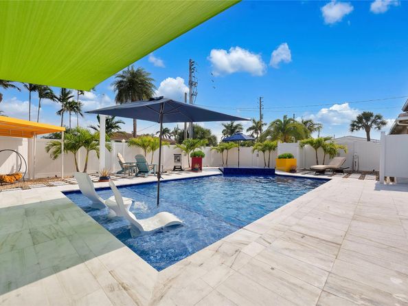 238 SE 2nd Ter, Dania Beach FL 33004