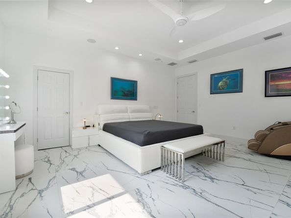 238 SE 2nd Ter, Dania Beach FL 33004