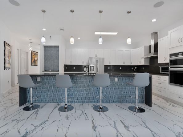 238 SE 2nd Ter, Dania Beach FL 33004