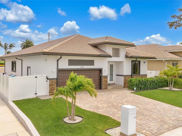 238 SE 2nd Ter, Dania Beach FL 33004