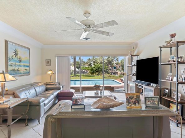 1250 SE 10th Street, Deerfield Beach FL 33441