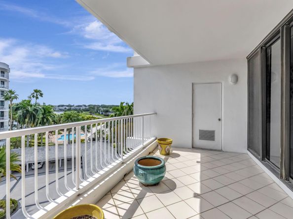 20290 Fairway Oaks Drive 254, Boca Raton FL 33434