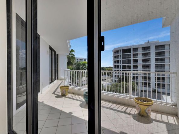 20290 Fairway Oaks Drive 254, Boca Raton FL 33434