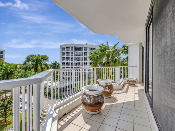20290 Fairway Oaks Drive 254, Boca Raton FL 33434