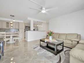 720 Bayshore Dr 304, Fort Lauderdale FL 33304