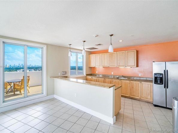 1830 Radius Dr 1017, Hollywood FL 33020
