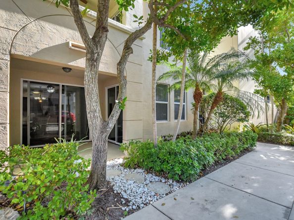 3110 Renaissance 110 Way 110, Boynton Beach FL 33426
