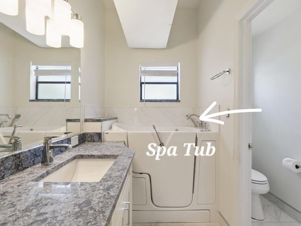 5942 Parkwalk Circle W, Boynton Beach FL 33472