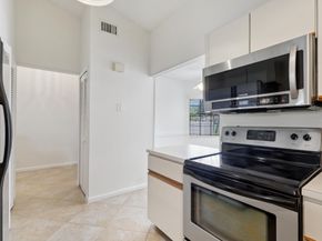 5942 Parkwalk Circle W, Boynton Beach FL 33472