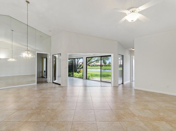 5942 Parkwalk Circle W, Boynton Beach FL 33472
