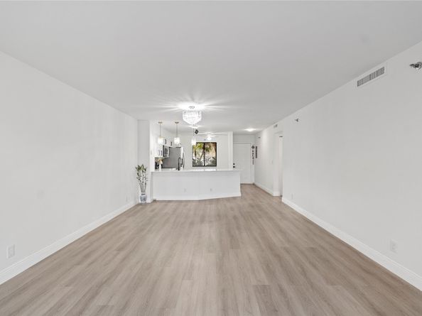 2232 N Cypress Bend Drive 107, Pompano Beach FL 33069