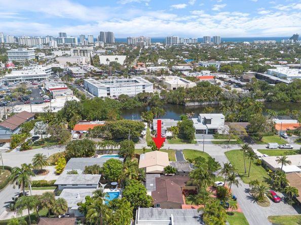 2113 NE 29th Ct, Fort Lauderdale FL 33306