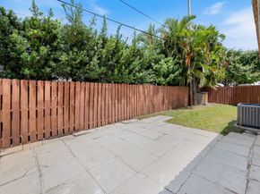 2113 NE 29th Ct, Fort Lauderdale FL 33306