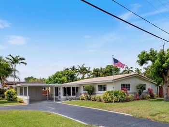 2113 NE 29th Ct