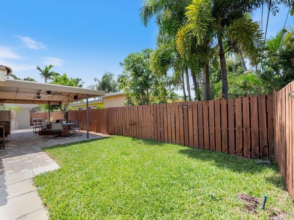 2113 NE 29th Ct, Fort Lauderdale FL 33306
