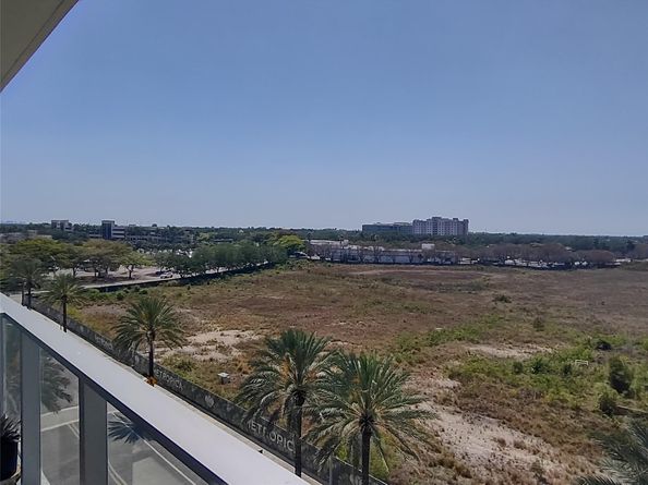 2000 Metropica 507, Sunrise FL 33323