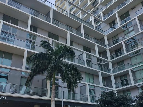 2000 Metropica 507, Sunrise FL 33323