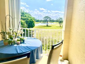 2080 Greenview Shores Boulevard 421, Wellington FL 33414