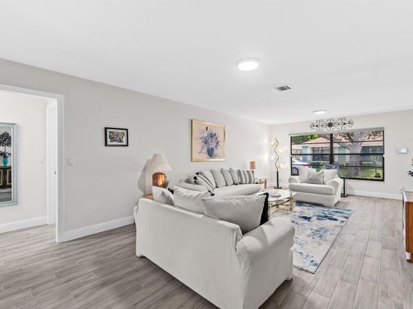 9975 Ligustrum Tree Way B, Boynton Beach FL 33436