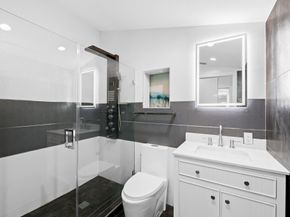 1113 N Victoria Park Rd, Fort Lauderdale FL 33304