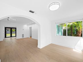 1113 N Victoria Park Rd, Fort Lauderdale FL 33304