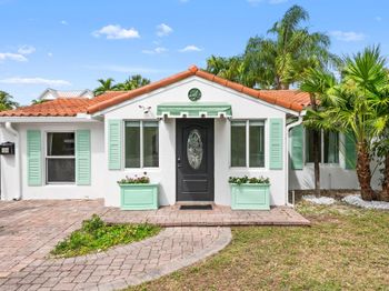 1113 N Victoria Park Rd