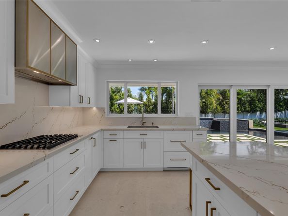 2008 Admirals Way, Fort Lauderdale FL 33316