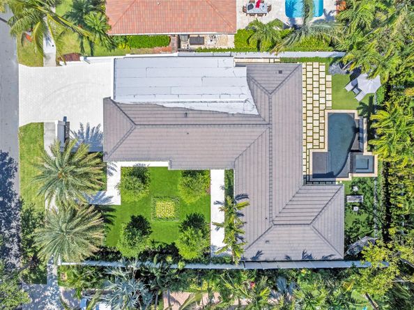 2008 Admirals Way, Fort Lauderdale FL 33316