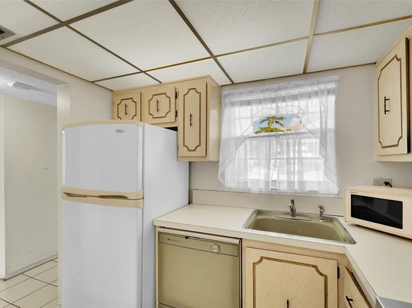 3048 E Sunrise Lakes Dr 112, Fort Lauderdale FL 33322