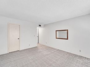 3048 E Sunrise Lakes Dr 112, Fort Lauderdale FL 33322