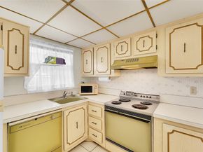 3048 E Sunrise Lakes Dr 112, Fort Lauderdale FL 33322
