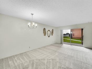 3048 E Sunrise Lakes Dr