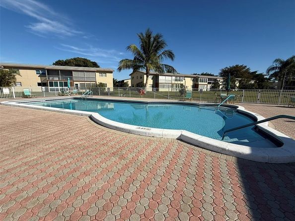 7600 NW 5th Pl 102, Margate FL 33063