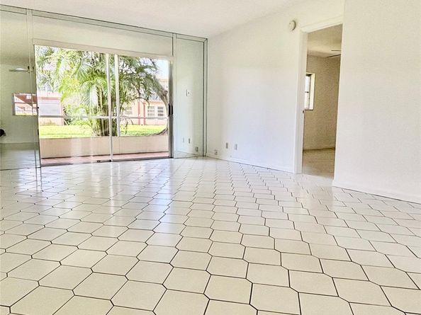 7600 NW 5th Pl 102, Margate FL 33063
